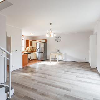 Prodej rodinného domu 80 m² Jesenice, Mátová