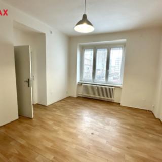 Pronájem bytu 1+1 51 m² Praha, Sokolovská