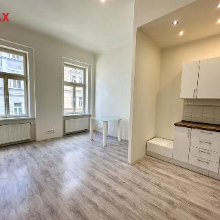 Prodej bytu 2+kk 42 m² Praha