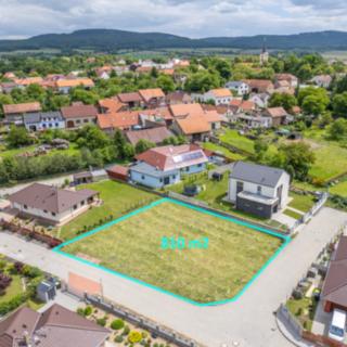 Prodej stavební parcely 810 m² Hostomice