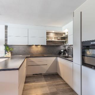 Prodej bytu 3+kk 94 m² Bělá pod Bezdězem, Masarykovo náměstí