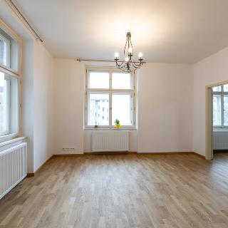 Pronájem bytu 2+1 53 m² Praha, Čiklova