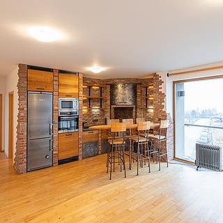 Pronájem bytu 2+kk 64 m&sup2; Černošice