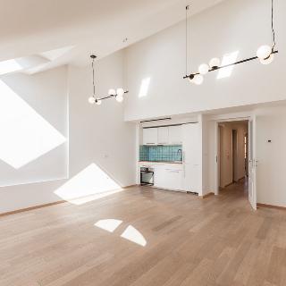 Pronájem bytu 2+kk 72 m² Praha, Elišky Peškové