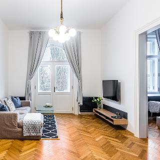 Pronájem bytu 2+kk 86 m² Praha