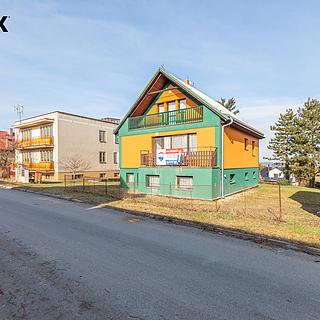 Prodej rodinného domu 214 m&sup2; Roztoky