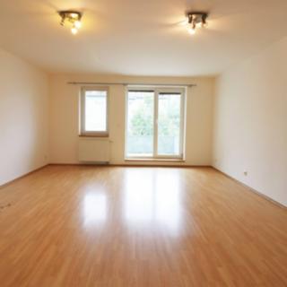Pronájem bytu 2+kk 66 m² Praha