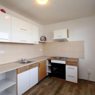 Pronájem bytu 3+1 72 m² Pardubice, Brožíkova