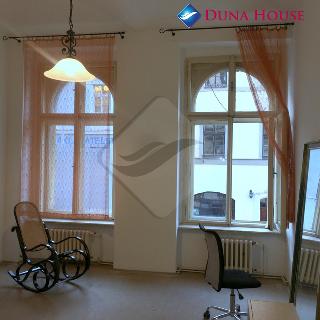 Prodej bytu 3+1 84 m² Praha, Štítného