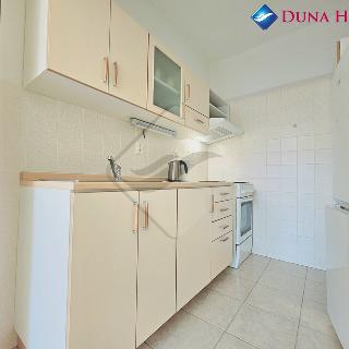 Prodej bytu 2+kk 42 m² Praha, Hněvkovského