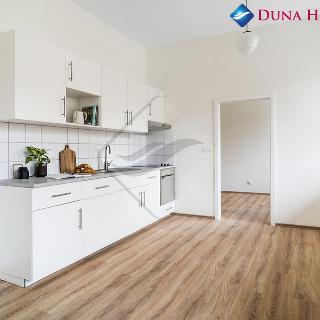 Prodej bytu 2+kk 45 m² Kladno, náměstí Sítná