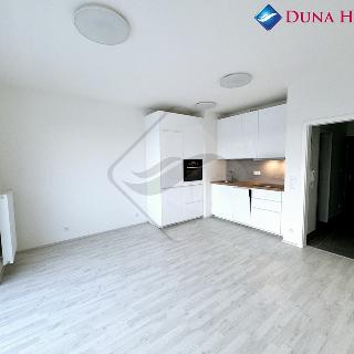 Pronájem bytu 1+kk a garsoniéry 31 m² Kladno, Bohumila Landy