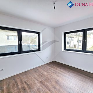 Prodej bytu 2+kk 49 m² Praha, Spojovací