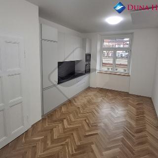 Prodej bytu 2+kk 52 m² Praha, Dělnická