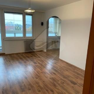 Prodej bytu 3+1 71 m² Praha, Generála Janouška