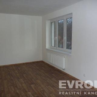 Pronájem bytu 1+kk a garsoniéry 32 m² Libochovice, Vrchlického