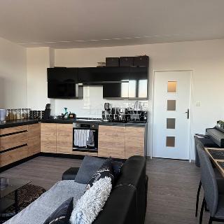 Prodej bytu 2+kk 43 m² Praha, Zárubova