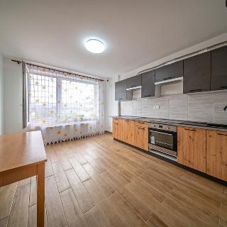 Pronájem bytu 1+kk a garsoniéry 25 m² Ústí nad Labem, Čajkovského