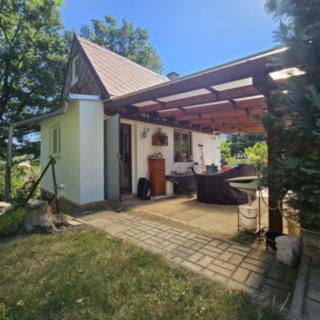 Prodej chaty 653 m&sup2; Malé Žernoseky