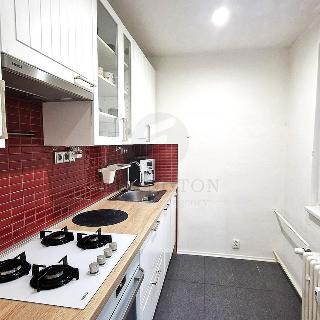 Pronájem bytu 2+1 60 m² Praha