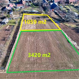 Prodej stavební parcely 4479 m² Březí