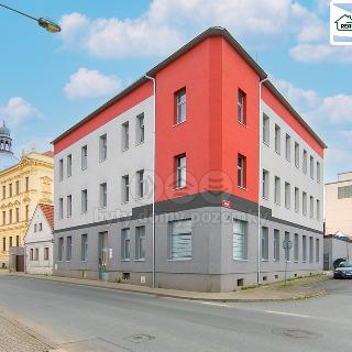 Pronájem bytu 1+kk a garsoniéry 38 m² Plzeň, Zborovská