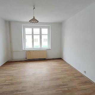 Pronájem bytu 3+1 84 m&sup2; Cheb