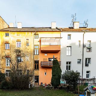 Prodej bytu 2+1 73 m² Cheb, Mánesova