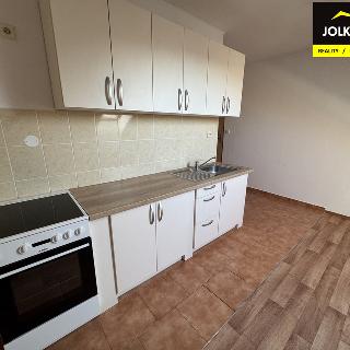 Pronájem bytu 1+kk a garsoniéry 24 m² Opava, Nákladní