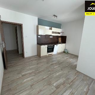 Pronájem bytu 2+kk 42 m² Opava, Kasárenská