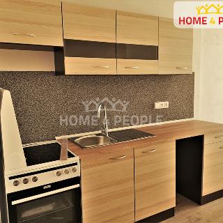 Pronájem bytu 1+kk a garsoniéry 26 m² Chodov, Školní