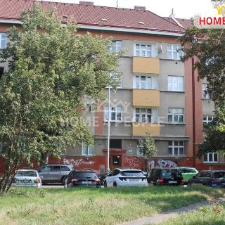 Prodej bytu 1+kk a garsoniéry 39 m² Praha, Prouzova