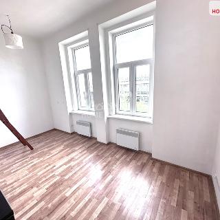 Prodej bytu 1+kk a garsoniéry 27 m² Praha, Sokolovská