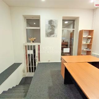 Pronájem obchodu 60 m² Karlovy Vary, Vítězná