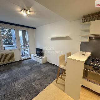 Prodej bytu 2+kk 49 m² Praha, Golfová