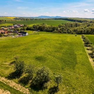 Prodej stavební parcely 1 500 m² Líšná