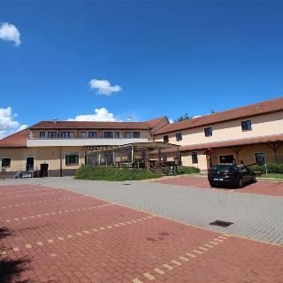 Prodej kanceláře 3 042 m² Tučapy, 