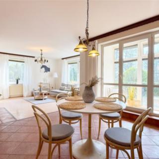 Prodej rodinného domu 322 m² Veverská Bítýška, Za řekou