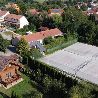 Prodej hotelu a penzionu 3 042 m² Tučapy