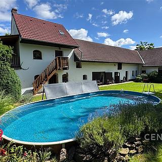 Prodej rodinného domu 550 m&sup2; Újezdec