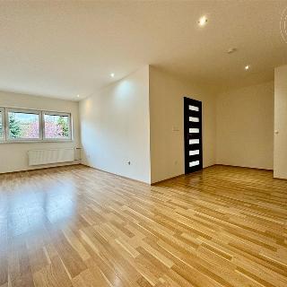 Pronájem bytu 2+kk 47 m² Brno, Fryčajova