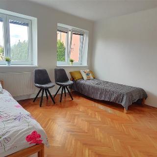 Pronájem bytu 2+1 64 m² Troubsko, Zahradní