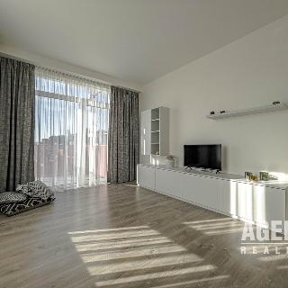 Prodej bytu 3+kk 71 m² Beroun, Nepilova