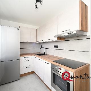 Pronájem bytu 2+1 52 m² Kladno, 