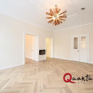 Pronájem bytu 4+kk 126 m² Praha, Janáčkovo nábřeží