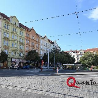 Pronájem obchodu 1 000 m² Praha, náměstí Bratří Synků