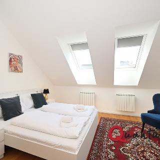 Pronájem bytu 1+kk a garsoniéry 31 m² Praha, Záhřebská