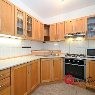 Pronájem bytu 3+1 70 m² Praha, Cuřínova