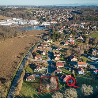 Prodej stavební parcely 1 080 m² Velké Popovice, Nová Lipová