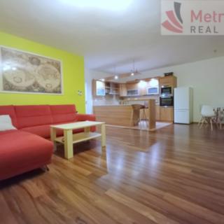 Pronájem bytu 3+kk 140 m² Pardubice, Přeloučská